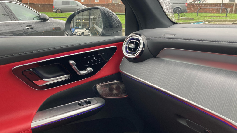 Mercedes-Benz GLC 300d 4Matic AMG Line Premium + 5dr 9G-Tronic Diesel Estate